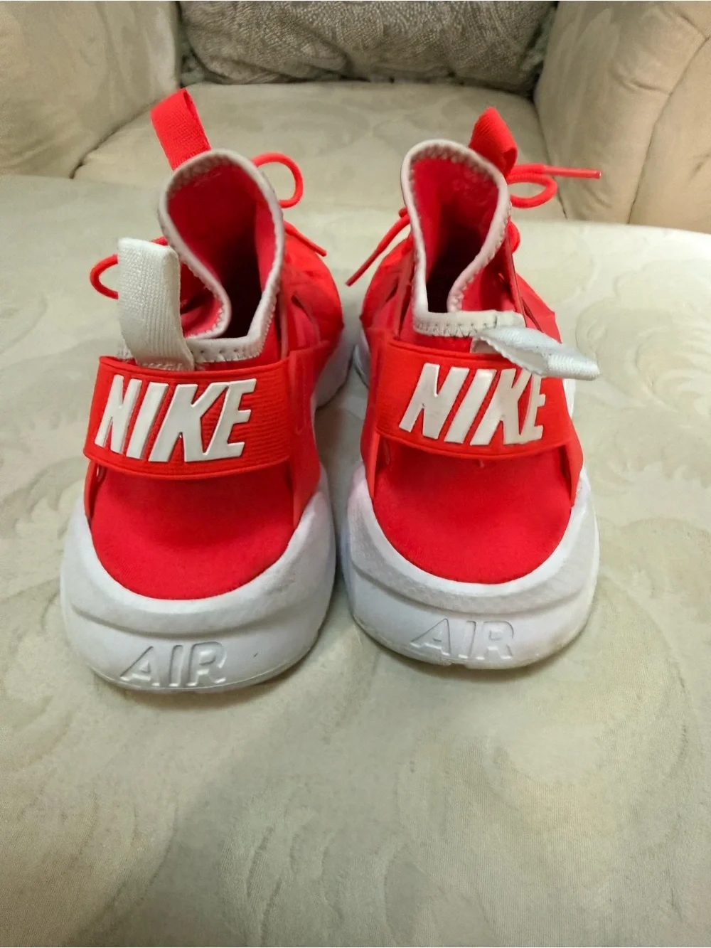 Nike Air Huarache Ultra Run Bright Crimson Neon Red Shoes Men’s Size 9.5